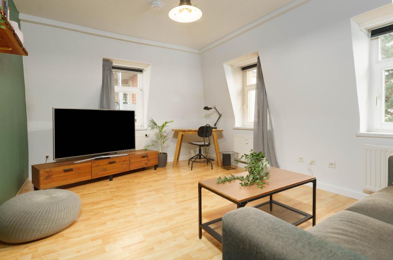2R Apartment Perfect For Families! Kitchen - Parking - Netflix Drezda Kültér fotó